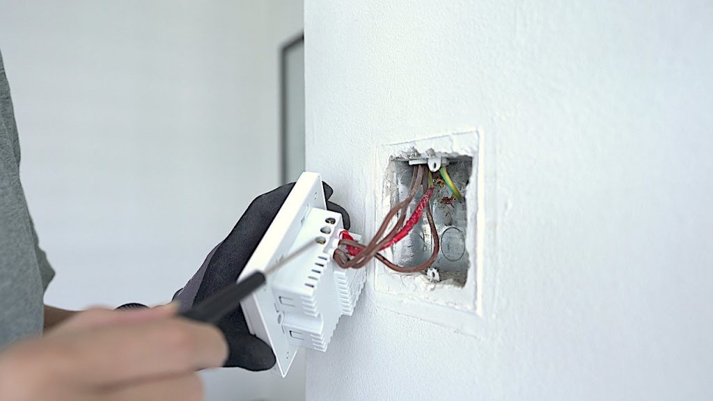 Những ưu điểm nổi bật của Công Tắc Điện Thông Minh