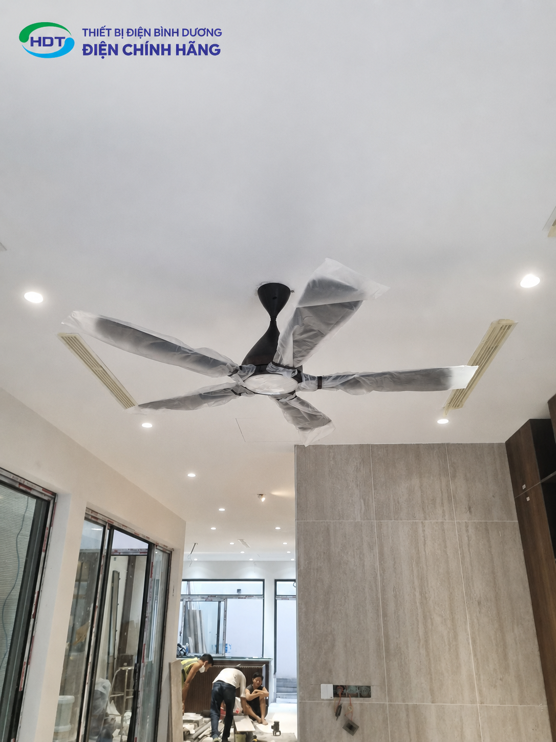 Quạt Trần Panasonic 5 Cánh Có Đèn F-60DGN