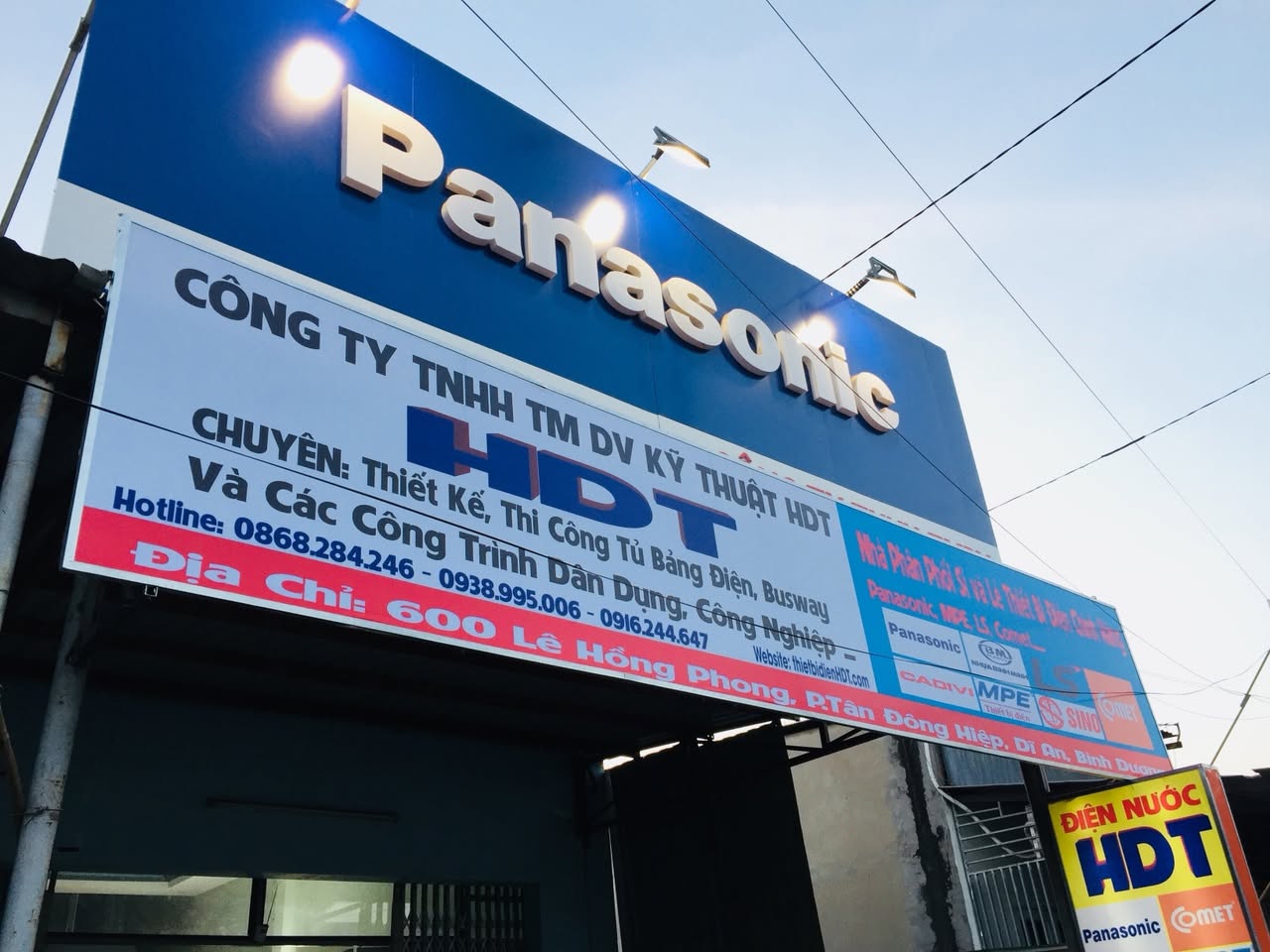 Cửa hàng thiết bị điện Panasonic đáp ứng nhu cầu của nhiều nhóm khách hàng
