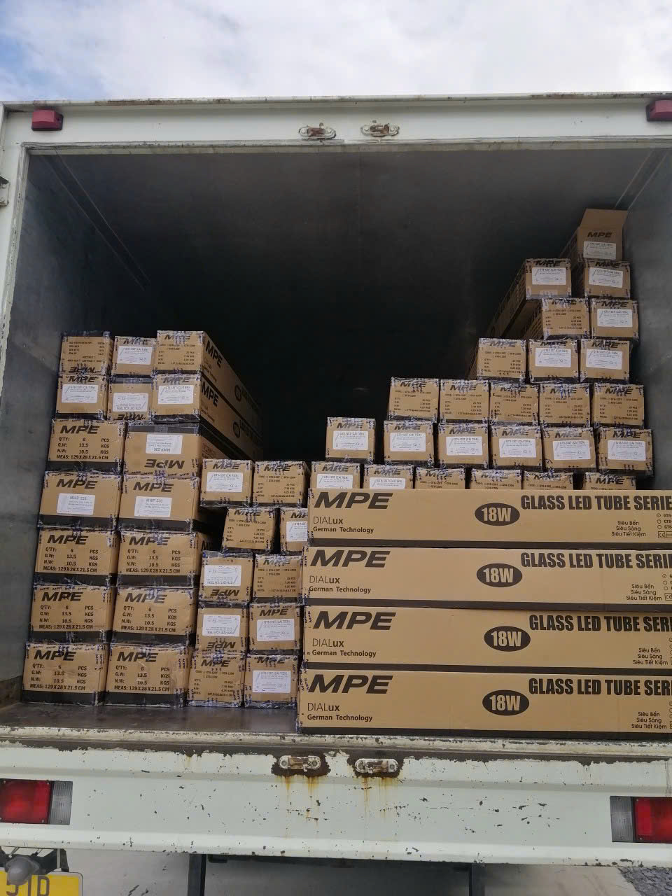 CÔNG TY TNHH THƯƠNG MẠI DỊCH VỤ KỸ THUẬT HDT 