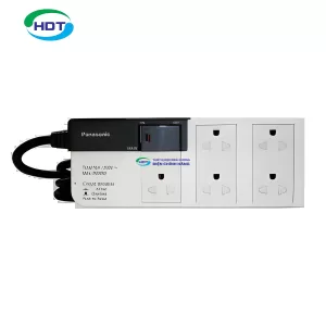 Ổ cắm có dây Panasonic WCHG28352 loại 5 Ổ cắm 3 và 1 công tắc